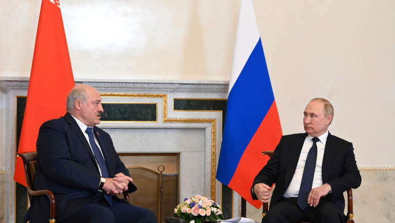 Putin si Lukasenko au discutat despre presupuse planuri occidentale de atac impotriva Rusiei: Prevad ofensive „prin Ucraina si Belarus” Imagine