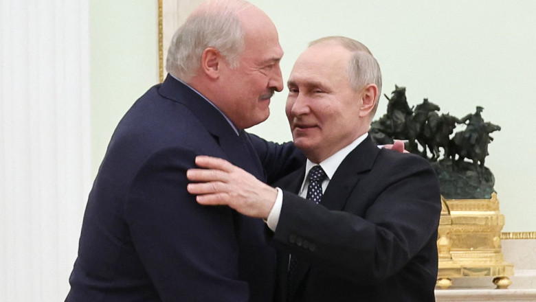 Putin si Lukasenko, glume pe seama mercenarilor Wagner: „Ma streseaza. Imi zic ca vor sa mearga intr-o excursie in Polonia” Imagine