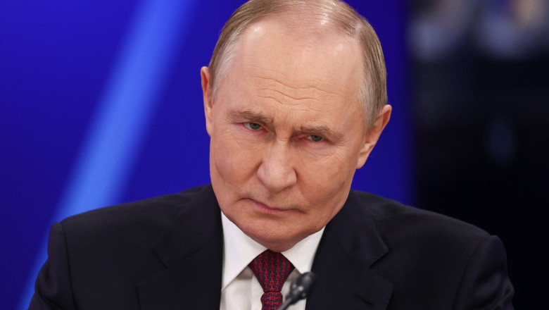 Putin spune ca Moscova este gata sa efectueze teste nucleare: Rusia este angajata intr-o cursa a inarmarii cu marile puteri Imagine