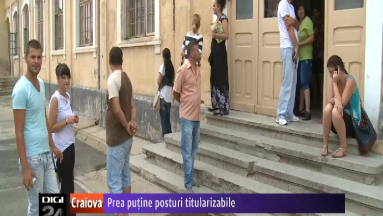 Putine posturi titularizabile. Sute de cadre didactice s-au prezentat la centrele de rapartitie Imagine