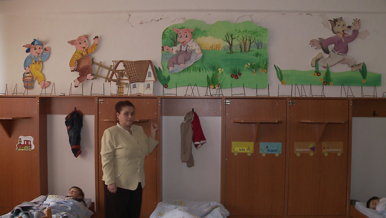 Putini profesori de sprijin pentru elevii cu nevoi speciale Imagine