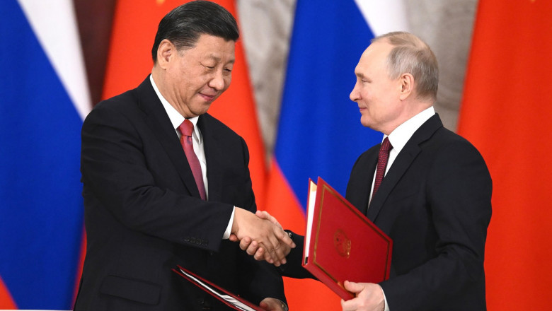 "China nu pune gaz pe foc". Beijingul da asigurari Ucrainei ca nu vinde arme letale Rusiei Imagine