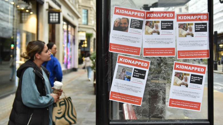 "Erau 40 de copii in Gaza si vor elibera doar 30. Unde sunt ceilalti?". Ingrijorare printre israelienii cu rude rapite de Hamas Imagine