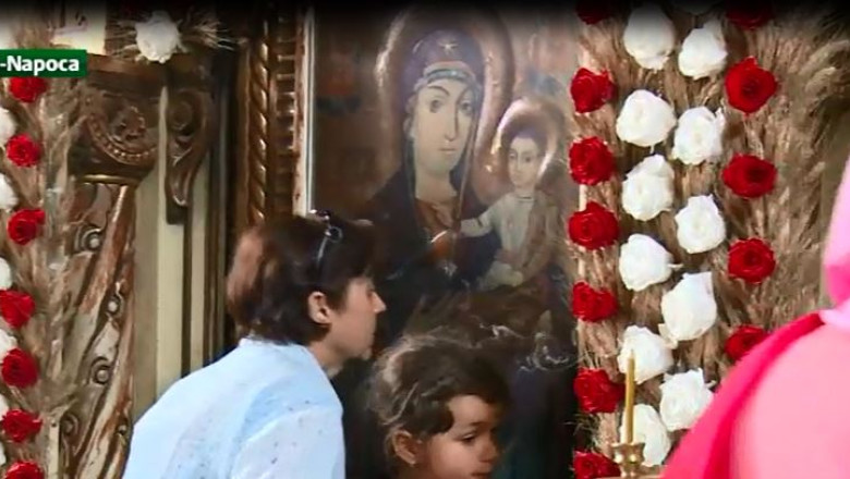 "Fecioara inlacrimata" de la Nicula Imagine