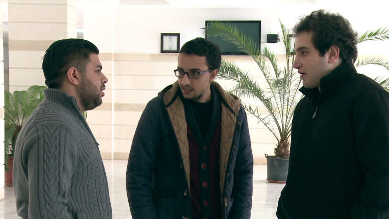 "Folositi-va vocile, nu armele!". Mesajul vine de la studentii arabi din Romania Imagine