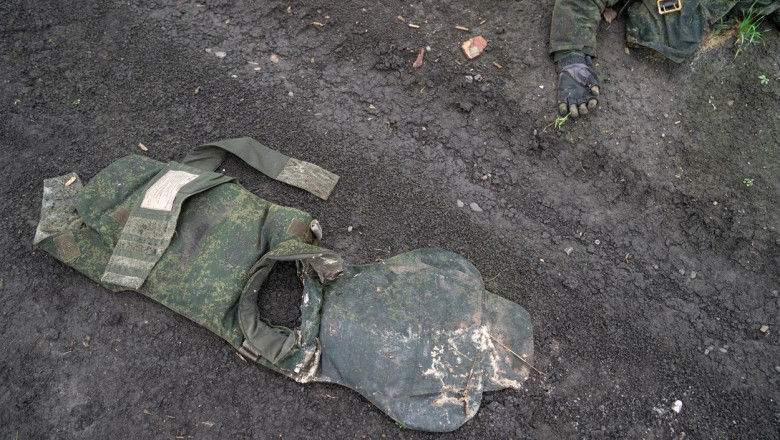 "Ne-au trimis la lupta cu trei lopeti. Din 570, am rezistat 29". Un rus povesteste cum a scapat din macelul de la Makiivka Imagine