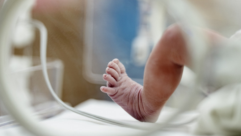 "Nu poti compensa prin bani moartea unui copil". Tatal unui bebelus omorat de nosocomiale in spital face marturii tulburatoare Imagine