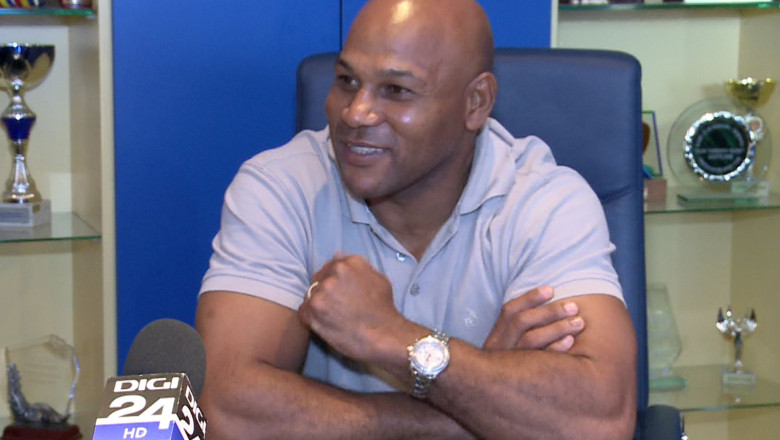 "Perla neagra", aur pentru Timisoara. Cine este Chester Williams, omul care paraseste RCM Timisoara? Imagine