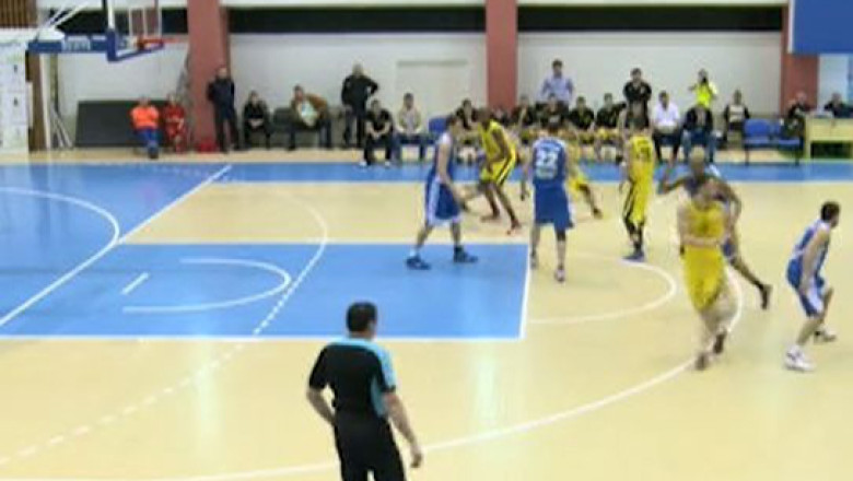 "Ursii" au cedat la Medias. Diferenta s-a facut in ultimele 40 de secunde Imagine