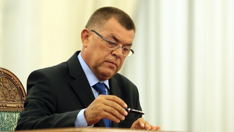 R. Stroe cere protestatarilor sa ramana pasnici. „ Niciodata violenta nu este o solutie” Imagine