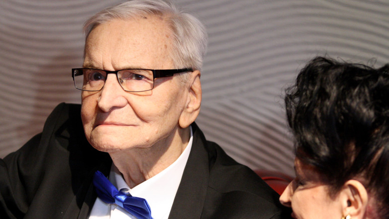 Radu Beligan a intrat in Cartea Recordurilor: „Sunt rezultatul iubirii pe care publicul mi-a aratat-o, ii datorez totul” Imagine