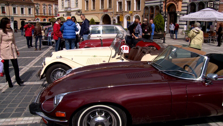 Raliul masinilor de epoca, la Brasov Imagine