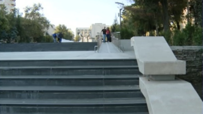 Rampa pentru persoane cu dizabilitati, terminata in scari, la Braila. Investitie de 1,4 milioane de lei Imagine