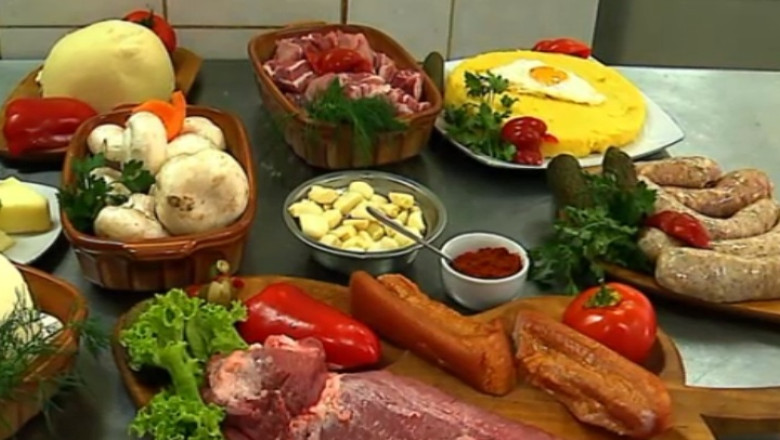 RAPORT DE TARA. „Buciumul Vrancioaiei" si tochitura, traditiile culinare ale vrancenilor Imagine