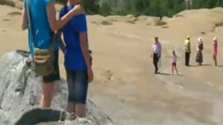 RAPORT DE TARA. Buzau, tara carnatilor de Plescoi si a Vulcanilor noroiosi Imagine