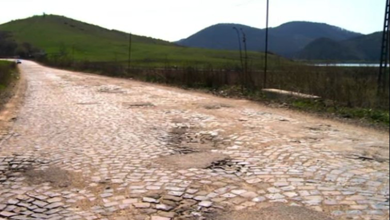 RAPORT DE TARA. Drumurile judetene din Satu Mare au nevoie urgenta de reparatii Imagine