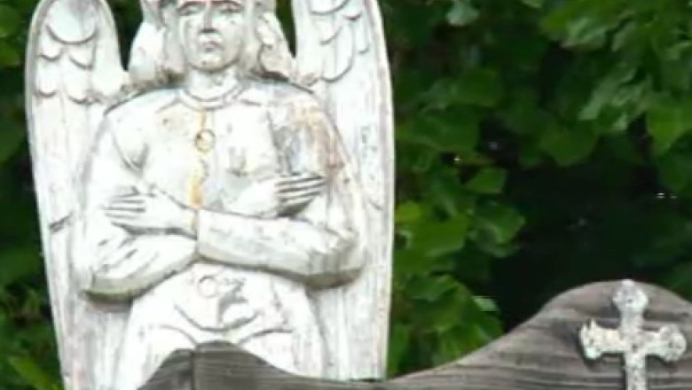 RAPORT DE TARA. Judetul Tulcea. Povestile triste si legendele „Cimitirului Viu” din Sulina Imagine