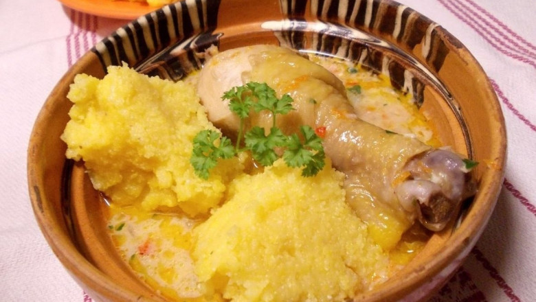 RAPORT DE TARA. Papricasul de pui, una dintre mancarurile specifice judetului Mures Imagine