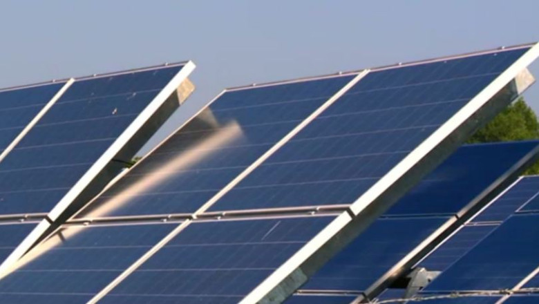 RAPORT DE TARA. Parcurile fotovoltaice aduc economii importante pentru doua localitati din Bihor Imagine