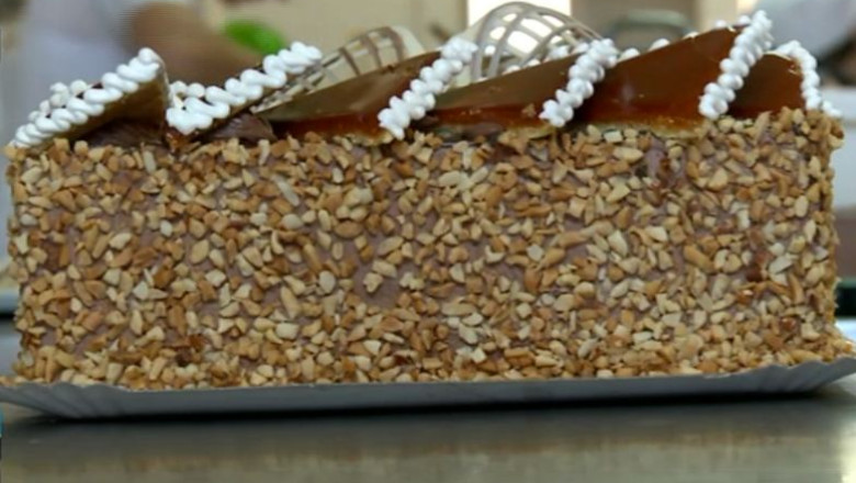 RAPORT DE TARA. Placinta cu varzar si prajitura dobos, gustari traditionale in Bihor Imagine