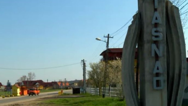 RAPORT DE TARA. Statiunea Tasnad, din judetul Satu Mare, renumita pentru apa termominerala Imagine