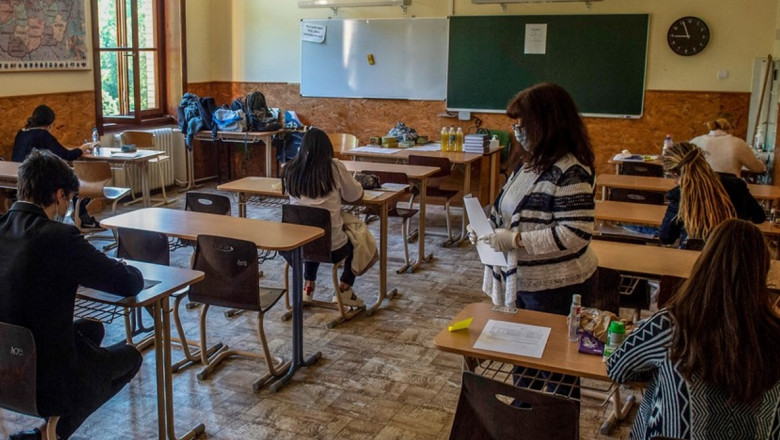 Raport in Ungaria: Educatia a devenit „prea feminina”, sunt prea multe studente, iar tinerii nu stiu sa repare un robinet stricat Imagine