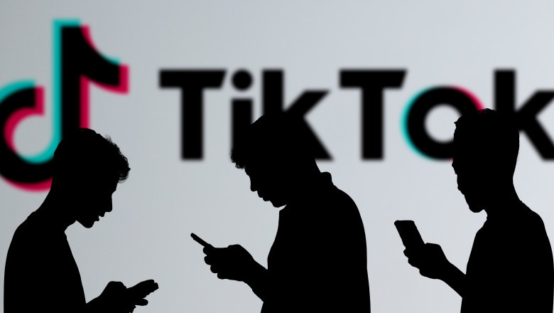 Raport ingrijorator: doar 10 conturi genereaza aproape 80% din dezinformarea de pe TikTok. Mesajul lui Nicusor Dan