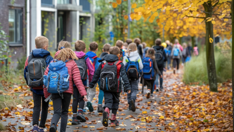 Raport OECD: 16% dintre copii si peste 32% dintre adolescentii din Romania nu merg la scoala Imagine