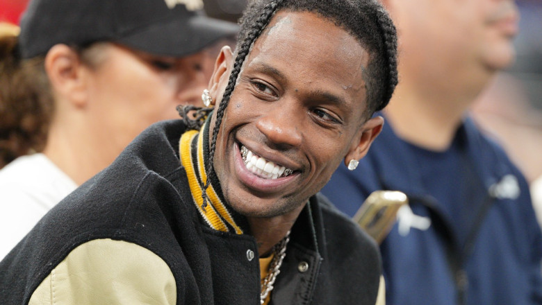 Rapperul Travis Scott a fost eliberat, dupa 36 de ore petrecute in arest la Paris Imagine