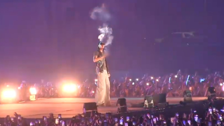 Rapperul Wizz Khalifa a fost condamnat in Romania sa plateasca o amenda pentru detinerea de droguri Imagine