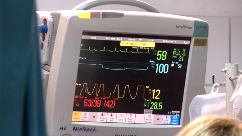 Rapusi de frig. Doi oameni fara adapost, de 40 si 55 de ani, au murit in spital Imagine