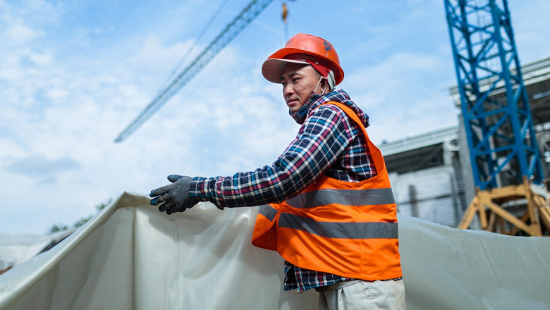 Rares Bogdan: Daca nu reusim sa intoarcem 2-3 milioane de romani acasa, in 5 ani vom avea 3 milioane de oameni veniti din Asia Imagine