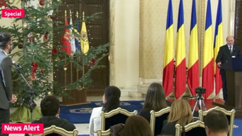 Raspunsul lui Traian Basescu la intrebarea „Antena 3 e aici?”: „Dar ce-i, televiziune? Stiam ca numai presa e aici!” Imagine