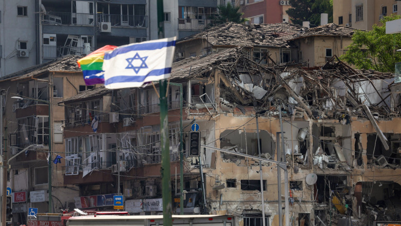 Razboiul Israel - Iran, ziua 7. Casa Alba: Iranul va putea avea arma nucleara „in cateva saptamani” Imagine