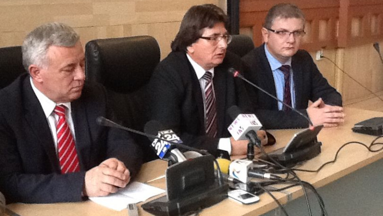 Razboiul Robu - Stoia inceteaza? Primarul si viceprimarul Timisoarei au convenit sa retracteze acuzatiile si sa nu se mai atace reciproc Imagine