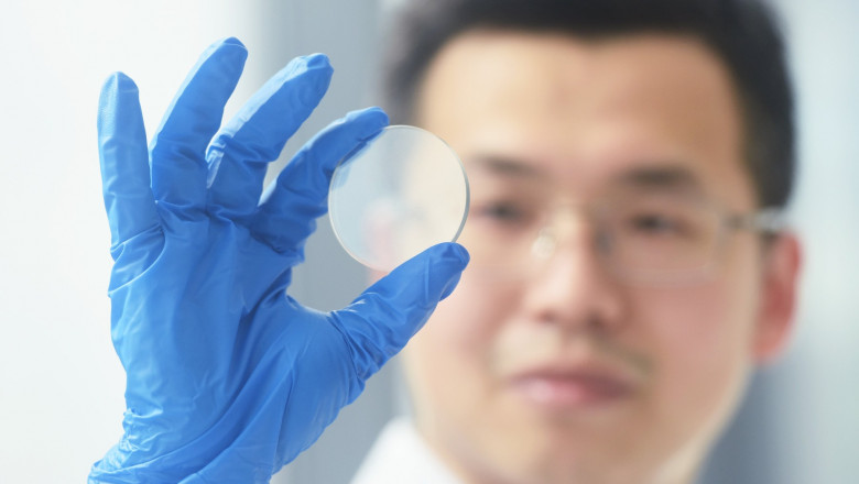 Razboiul tehnologic SUA-China continua: Beijingul a oprit exportul a doua elemente rare critice pentru productia de cipuri Imagine