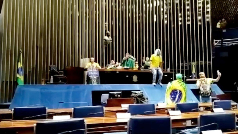 Reactiile guvernelor lumii la tentativa de insurectie a extremistilor pro-Bolsonaro din Brazilia Imagine