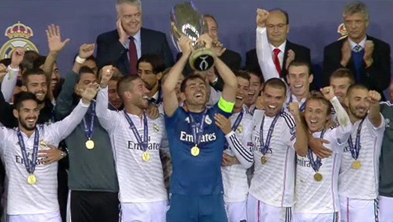 Real Madrid – FC Sevilla 2-0. Cristiano Ronaldo a reusit dubla si a adus Supercupa Europei pe Bernabeu Imagine