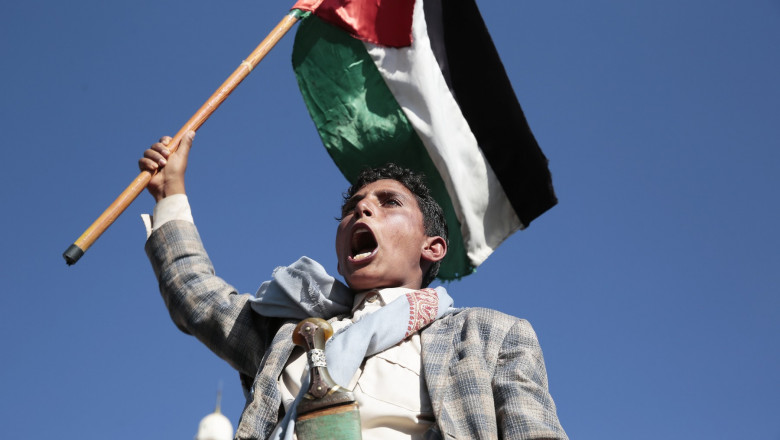 Rebelii Houthi ameninta Israelul „cu un raspuns militar” dupa asasinarea liderului Hamas la Teheran Imagine
