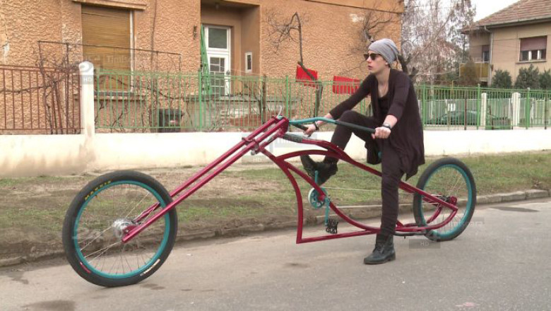 Record pe doua roti. Cea mai lunga bicicleta pentru o persoana, din Romania Imagine
