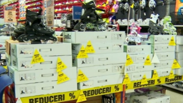 Reduceri de vara. Preturi cu pana la 80% mai mici in magazine Imagine
