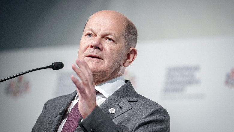 Refugiatii sirieni „integrati” in Germania raman „bineveniti”, afirma cancelarul Olaf Scholz Imagine