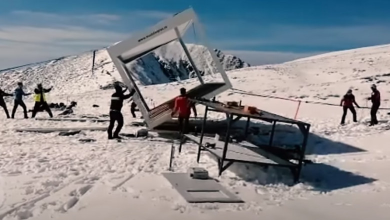 Refugiu montan dotat cu panou solar cu prize USB. Cum arata noul adapost ridicat langa Portita Avrigului, in Muntii Fagaras Imagine