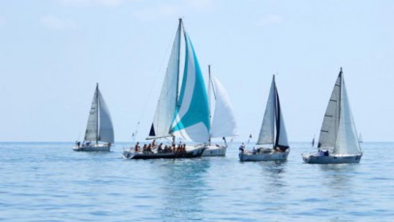 Regata de Cartea Recordurilor la Constanta. Au participat peste 7.500 de veliere de pe tot mapamondul Imagine