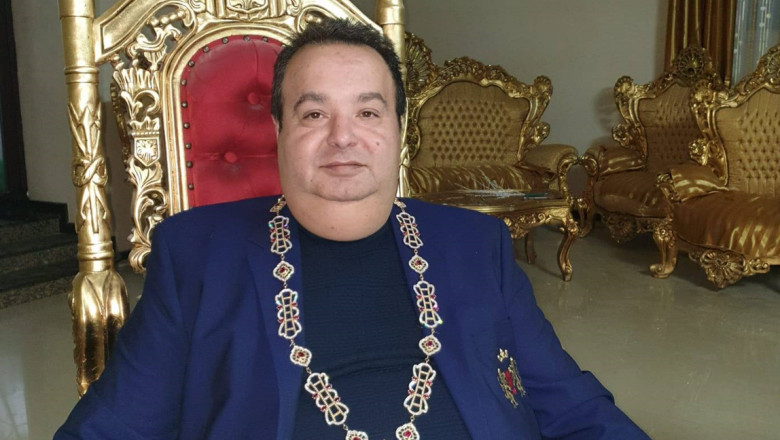 „Regele” Cioaba acuza Universitatea „Lucian Blaga” din Sibiu de discriminare: „Locurile pentru romi sunt aranjate” Imagine