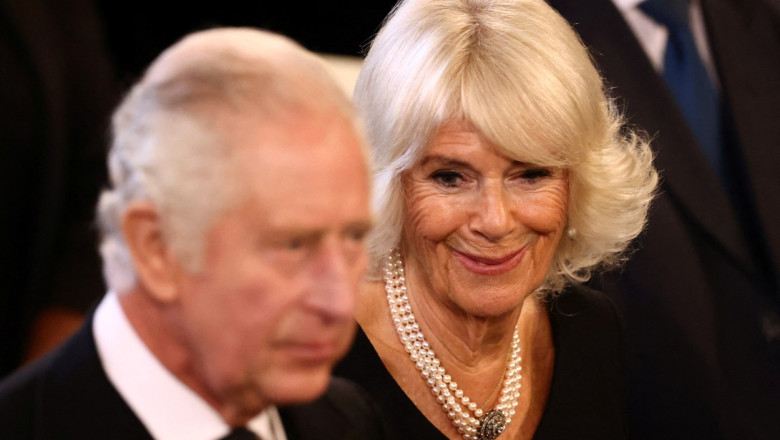 Regina Camilla spune ca regele Charles se simte extrem de bine. „E emotionat de mesajele primite de peste tot” Imagine