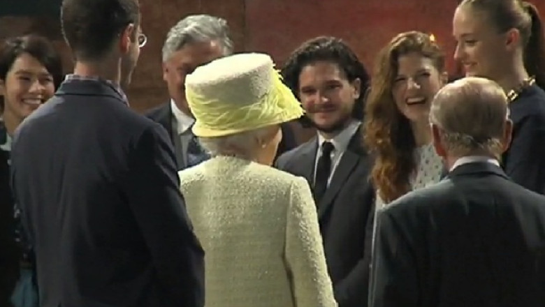 Regina Elisabeta viziteaza platourile de filmare ale serialului Game of Thrones Imagine