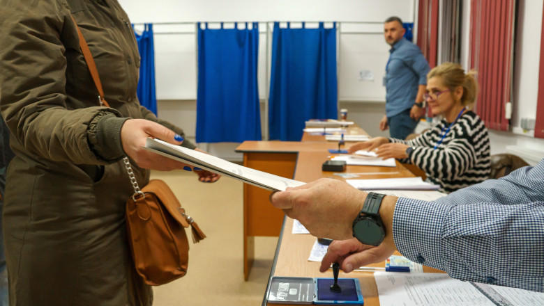 Reguli stricte pentru alegerile prezidentiale din 4 mai. Ce este interzis sa faci in sectiile de votare Imagine