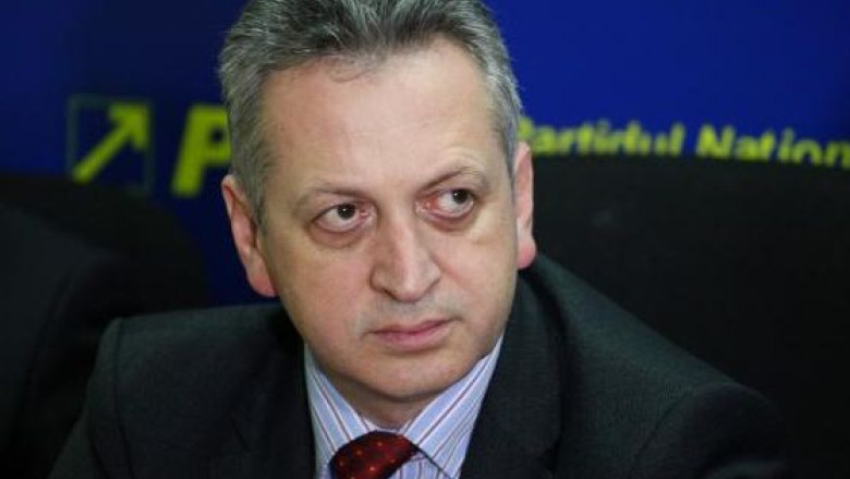 Relu Fenechiu: „Nu stiam preturile de pe piata. Eu cumparam produsele, le puneam un adaos de 15-20% si le vindeam” Imagine