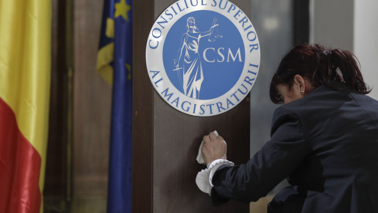 Replica CSM la declaratia lui Bolojan despre judecatorii care se pensioneaza la 48 de ani: „Are ca scop dezinformarea societatii” Imagine